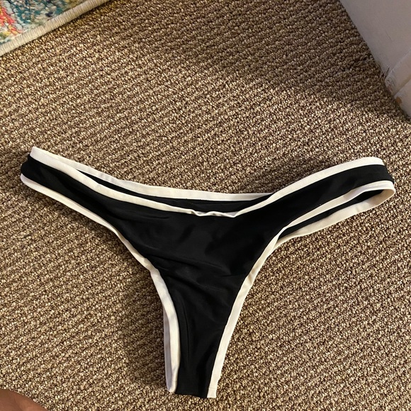 Mikoh bottoms - Picture 4 of 6